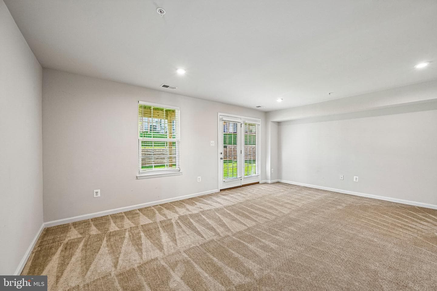 1 Gates Park Court photo 9