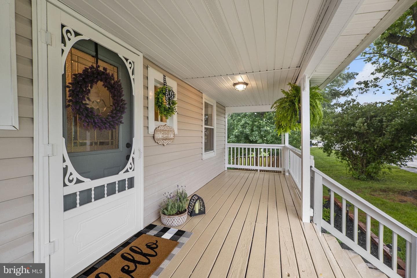 33 Bond Avenue photo 3