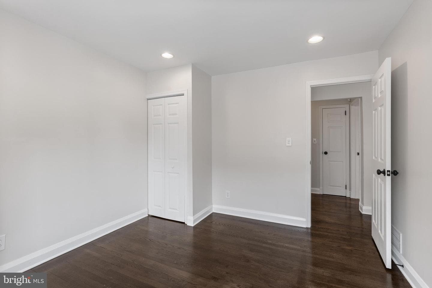 2904 Jomat Avenue photo 20