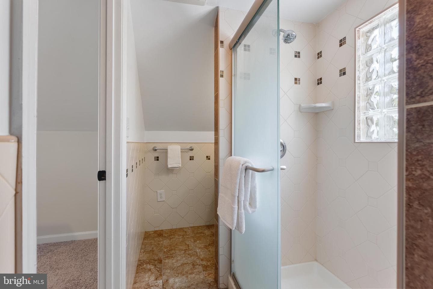 2904 Jomat Avenue photo 30