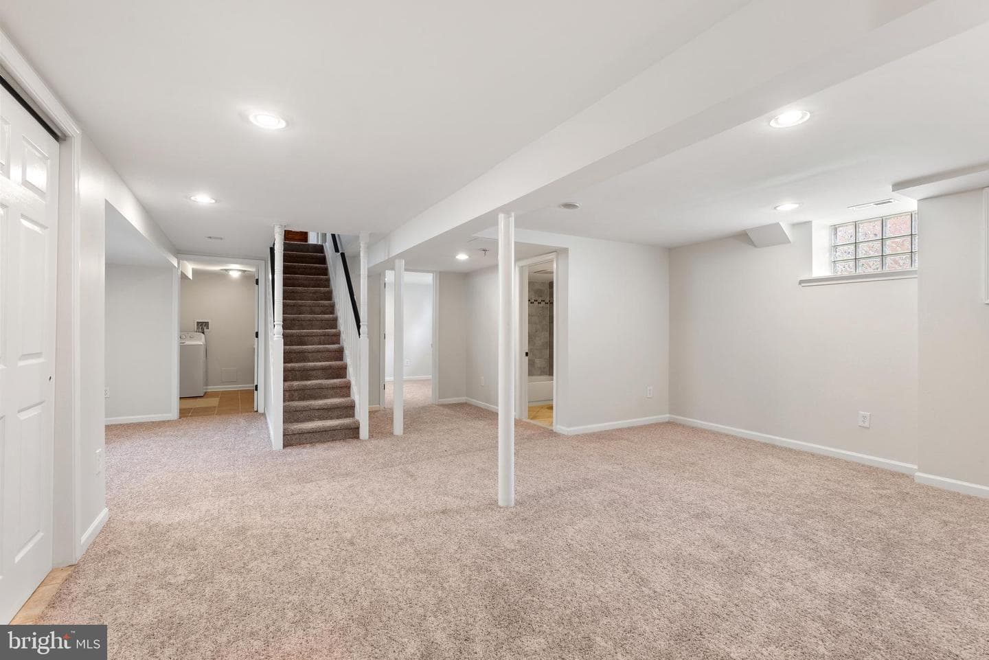 2904 Jomat Avenue photo 32