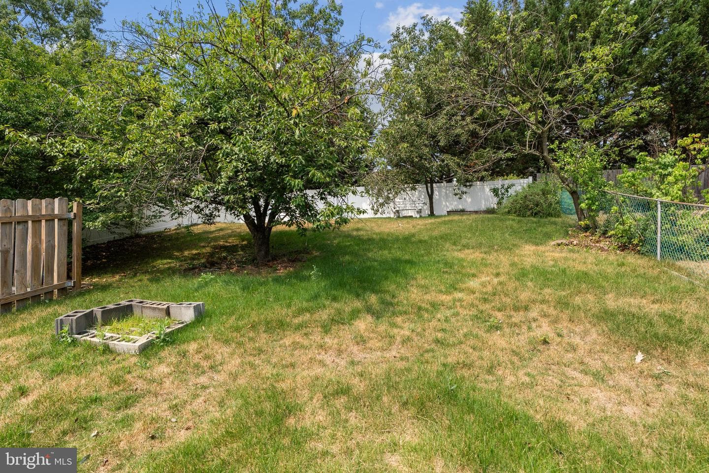 2904 Jomat Avenue photo 44