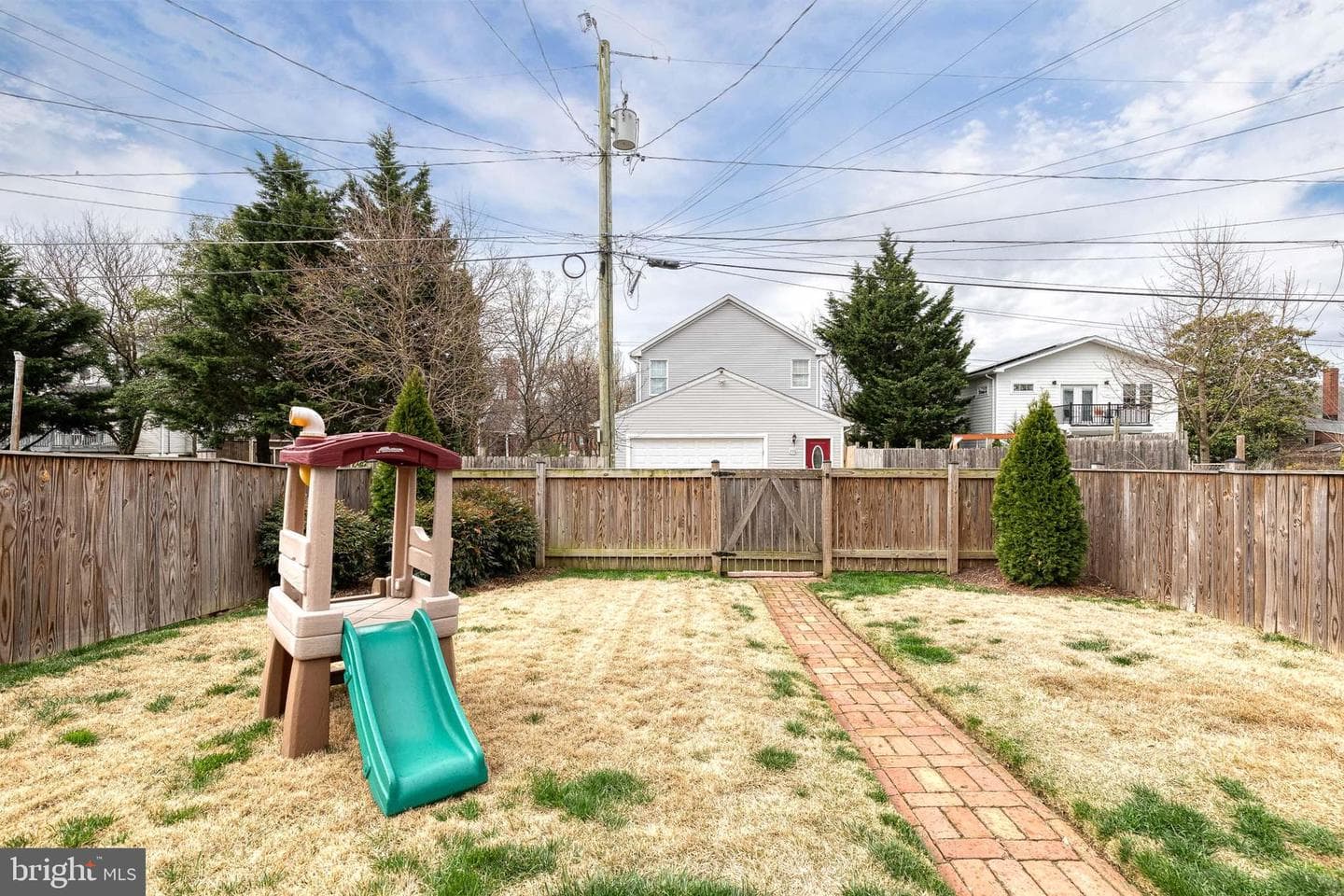 259 Ridge Avenue photo 40