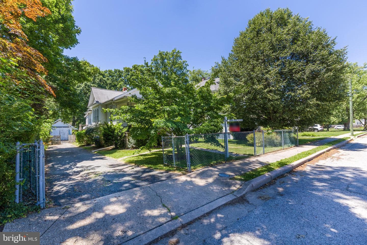 6426 Sherwood Road photo 34