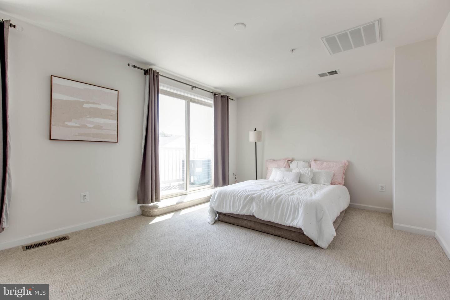 807 Foxleigh Way photo 35