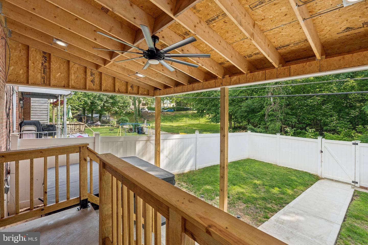 34 Briarwood Road photo 43