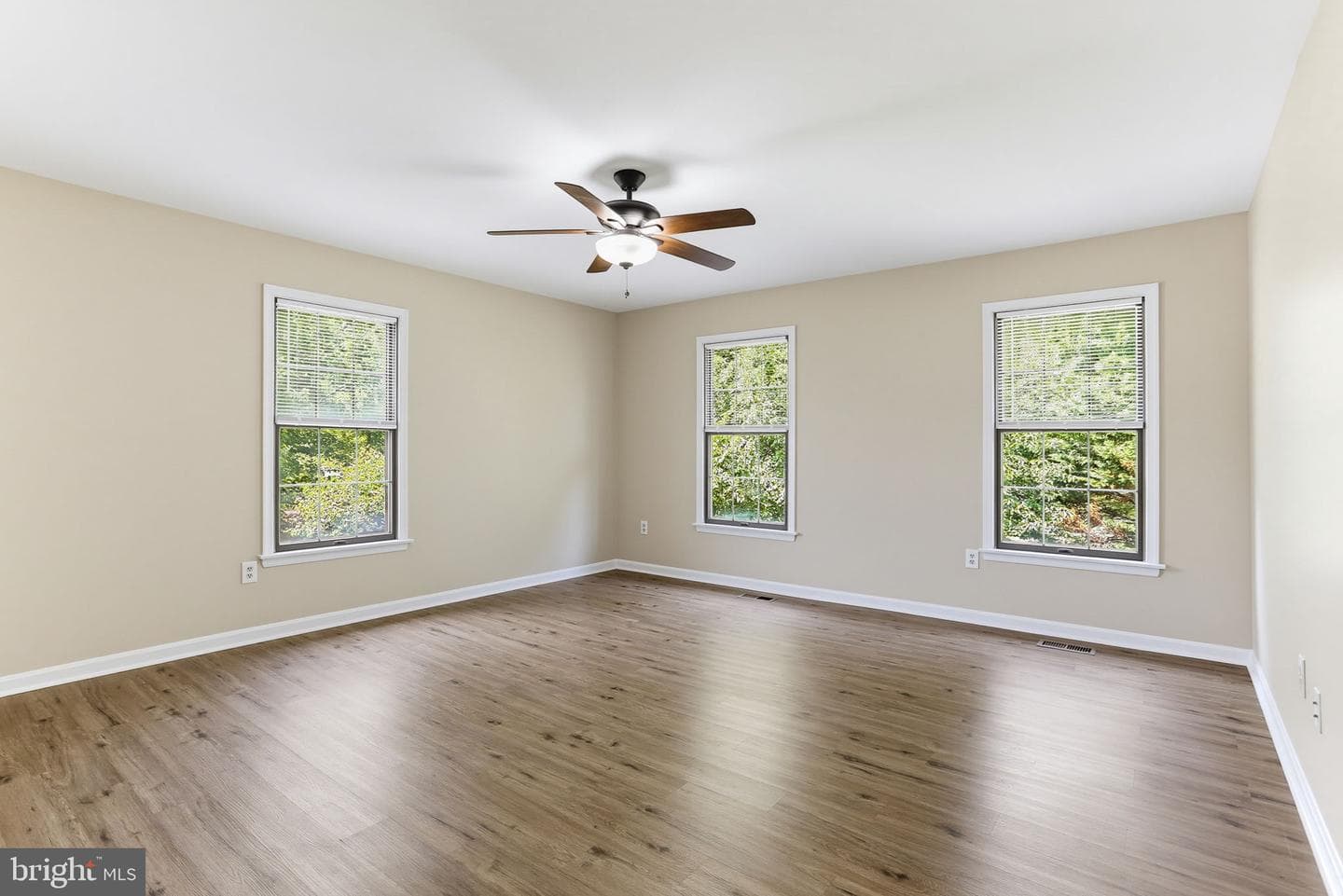 42 Rhodes Pl photo 13