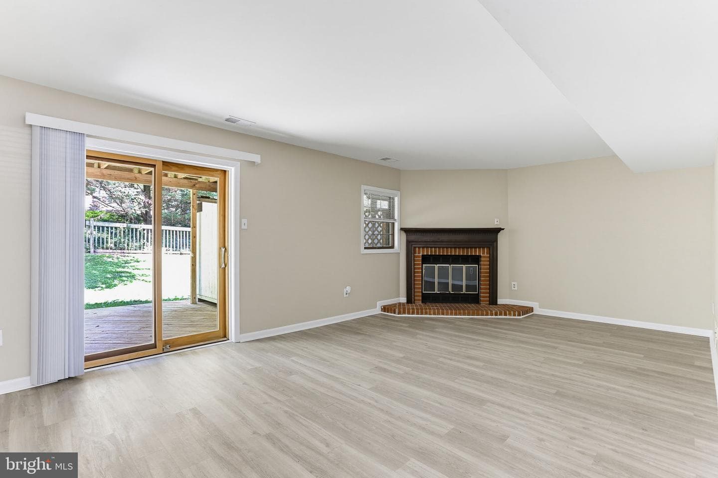 42 Rhodes Pl photo 20