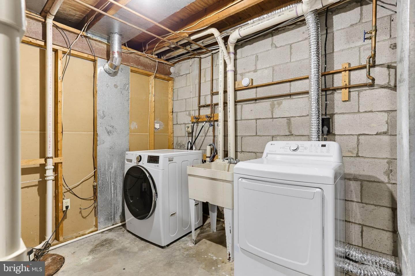 42 Rhodes Pl photo 22