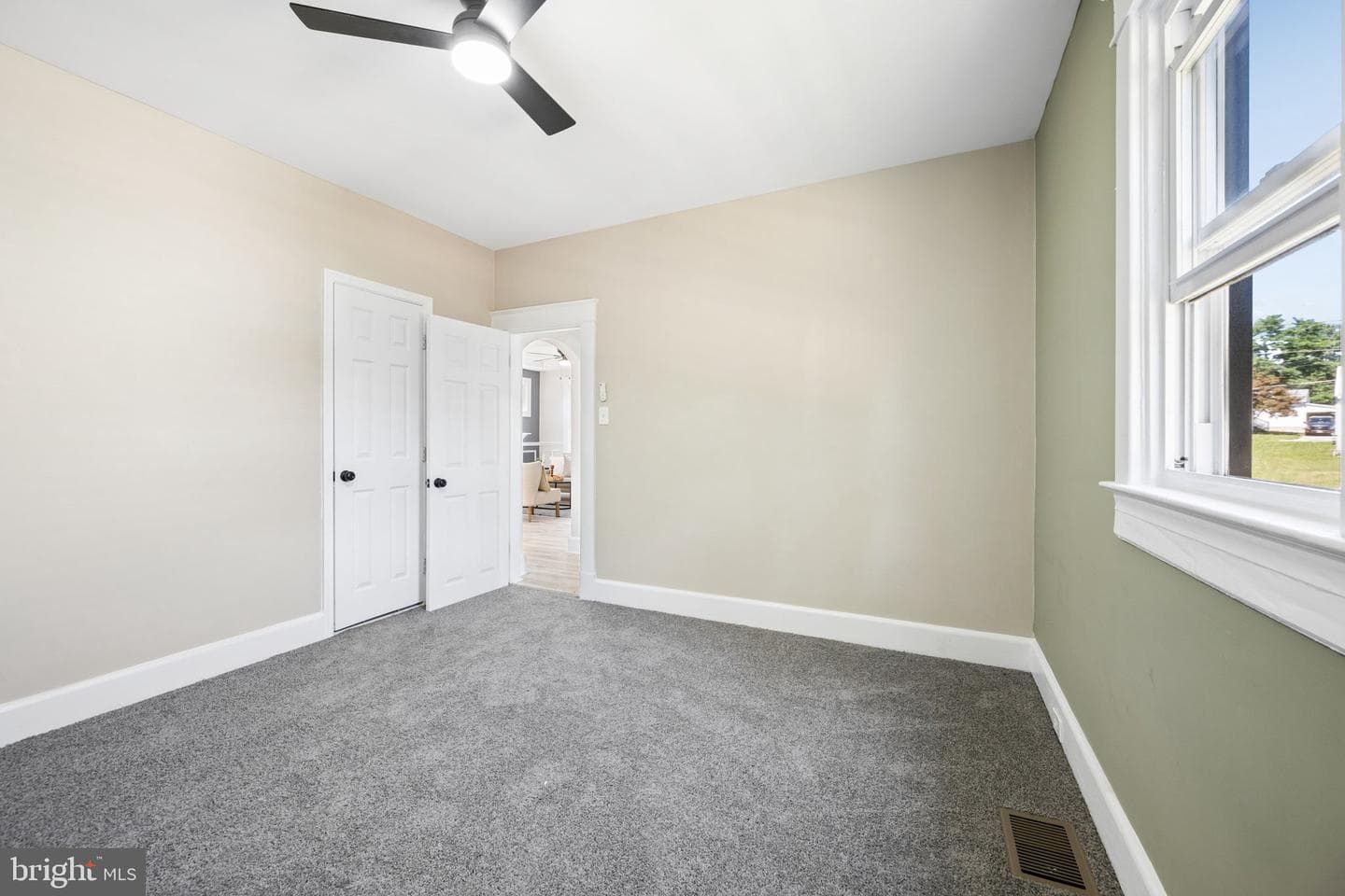 517 Valcour Road photo 27