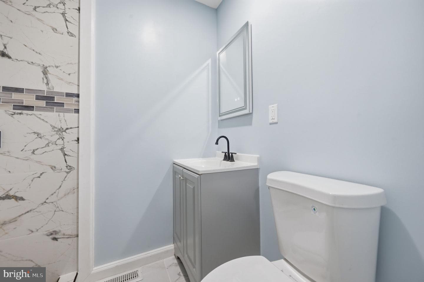 517 Valcour Road photo 40