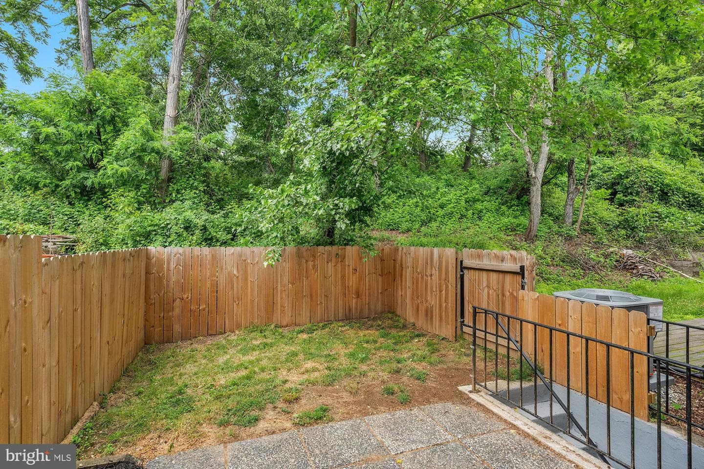 9238 Bellbeck Road photo 30