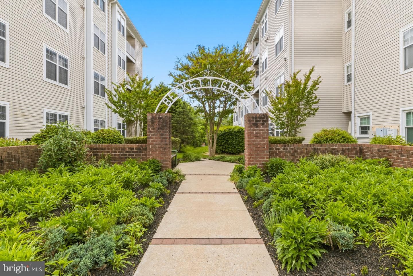 9400 Wordsworth Way #103 photo 34