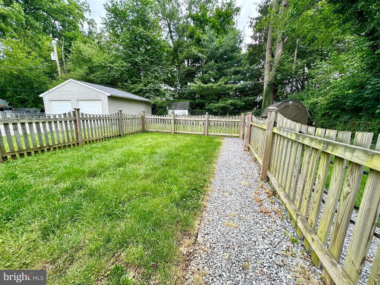 607 Glenrock Rd photo 34