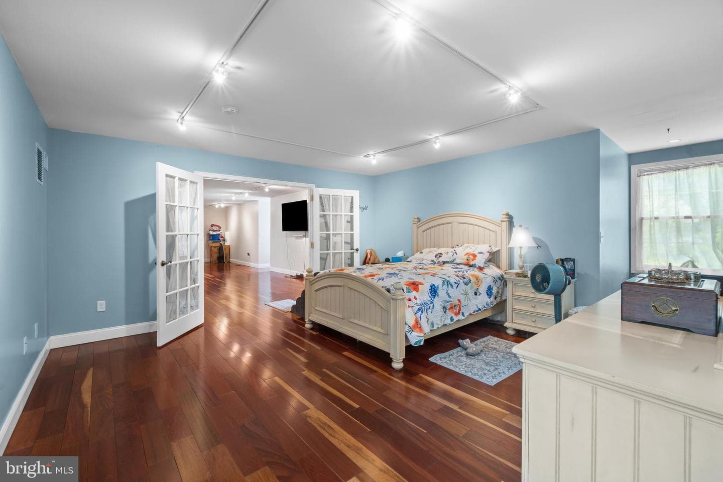 11134 Philadelphia Road photo 35