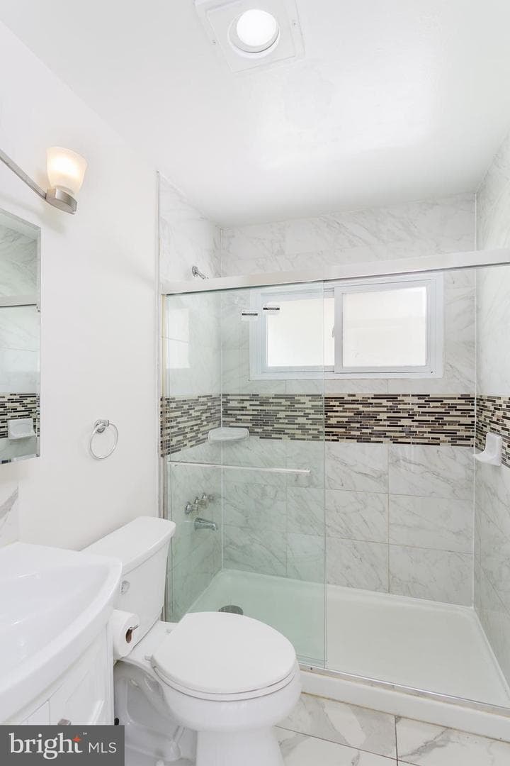8703 Edgefield Road photo 16