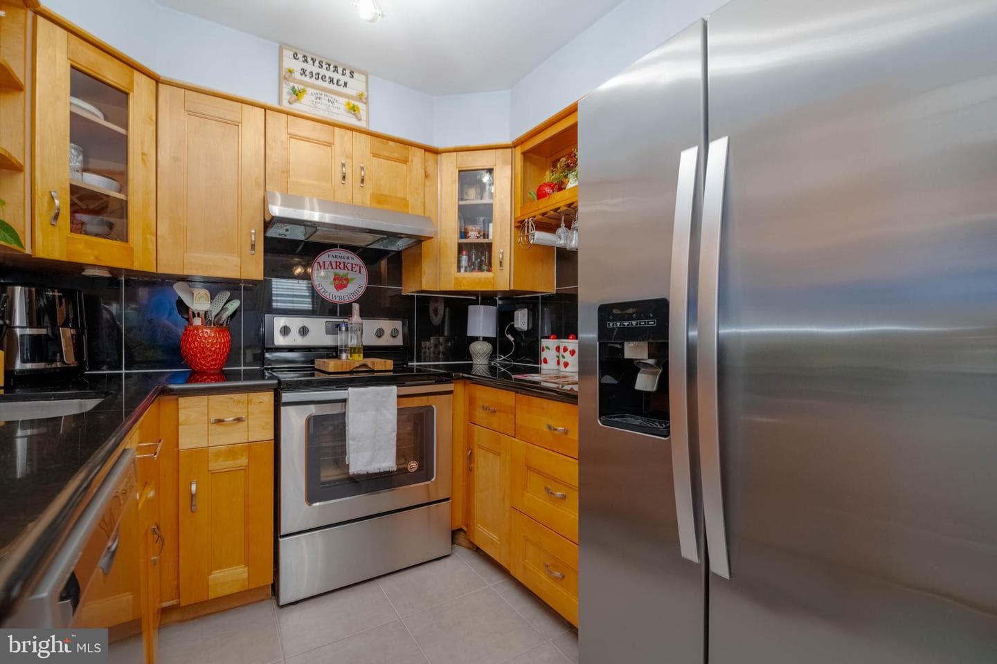 411 Warren Road photo 15
