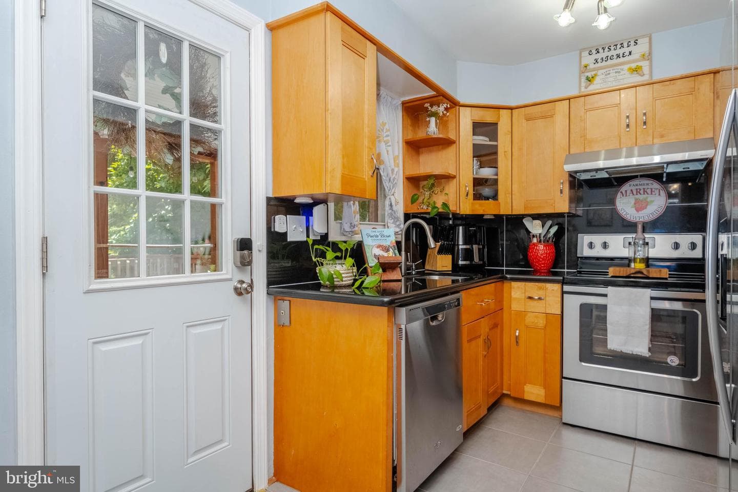 411 Warren Road photo 16