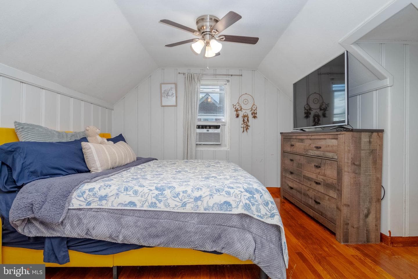 411 Warren Road photo 27