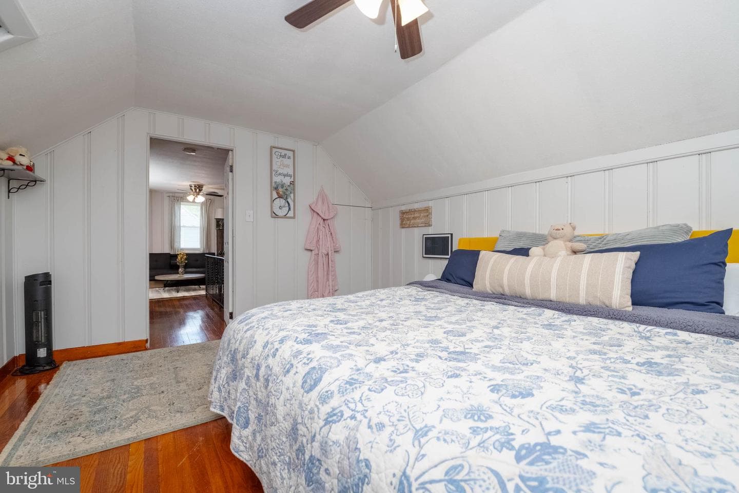 411 Warren Road photo 28