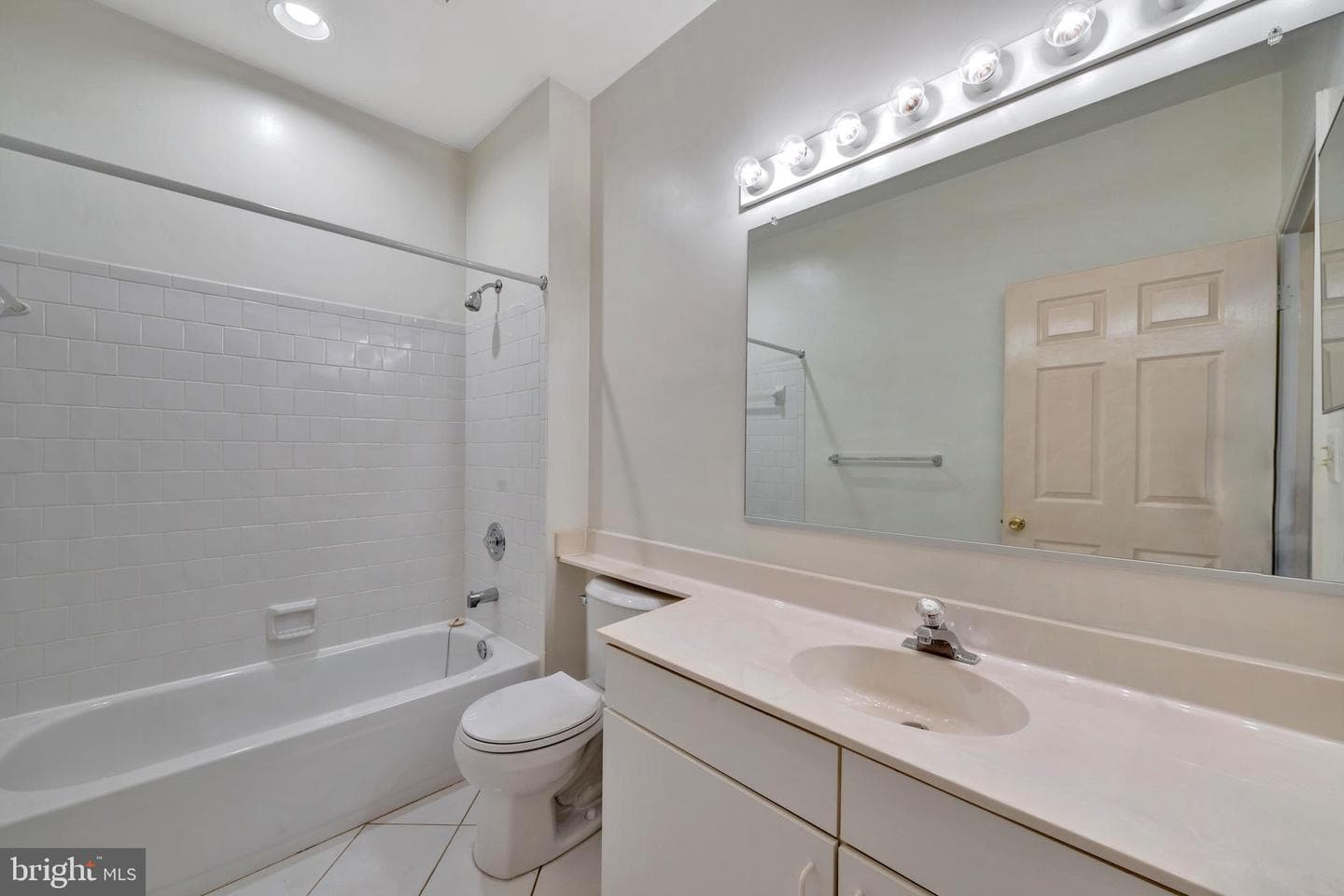 9219 Groffs Mill Drive #9219 photo 12