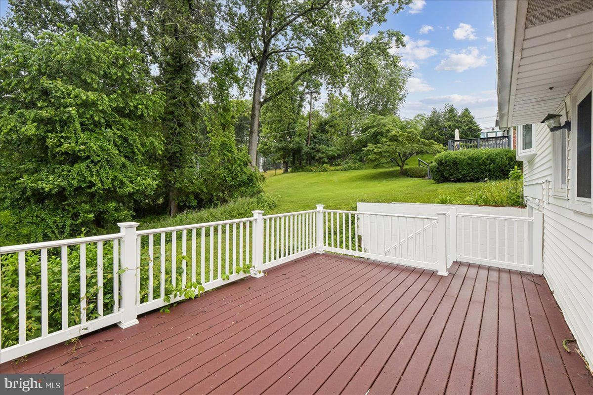 1204 Saint Andrews Way photo 21