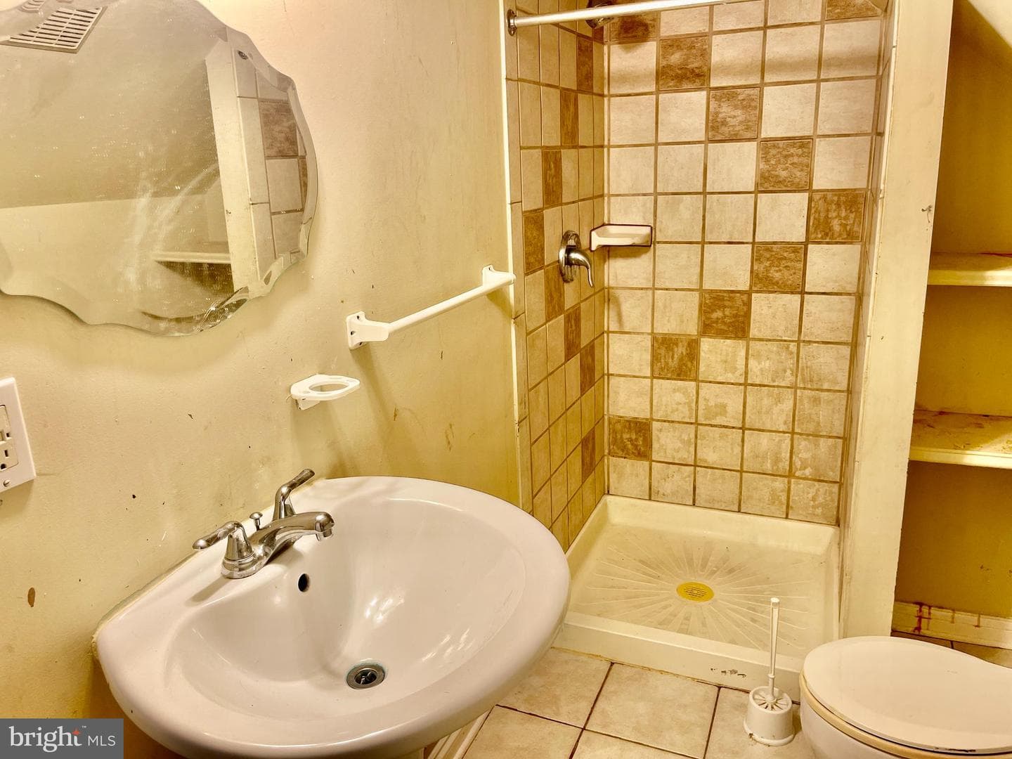 10 Avenal Road photo 18