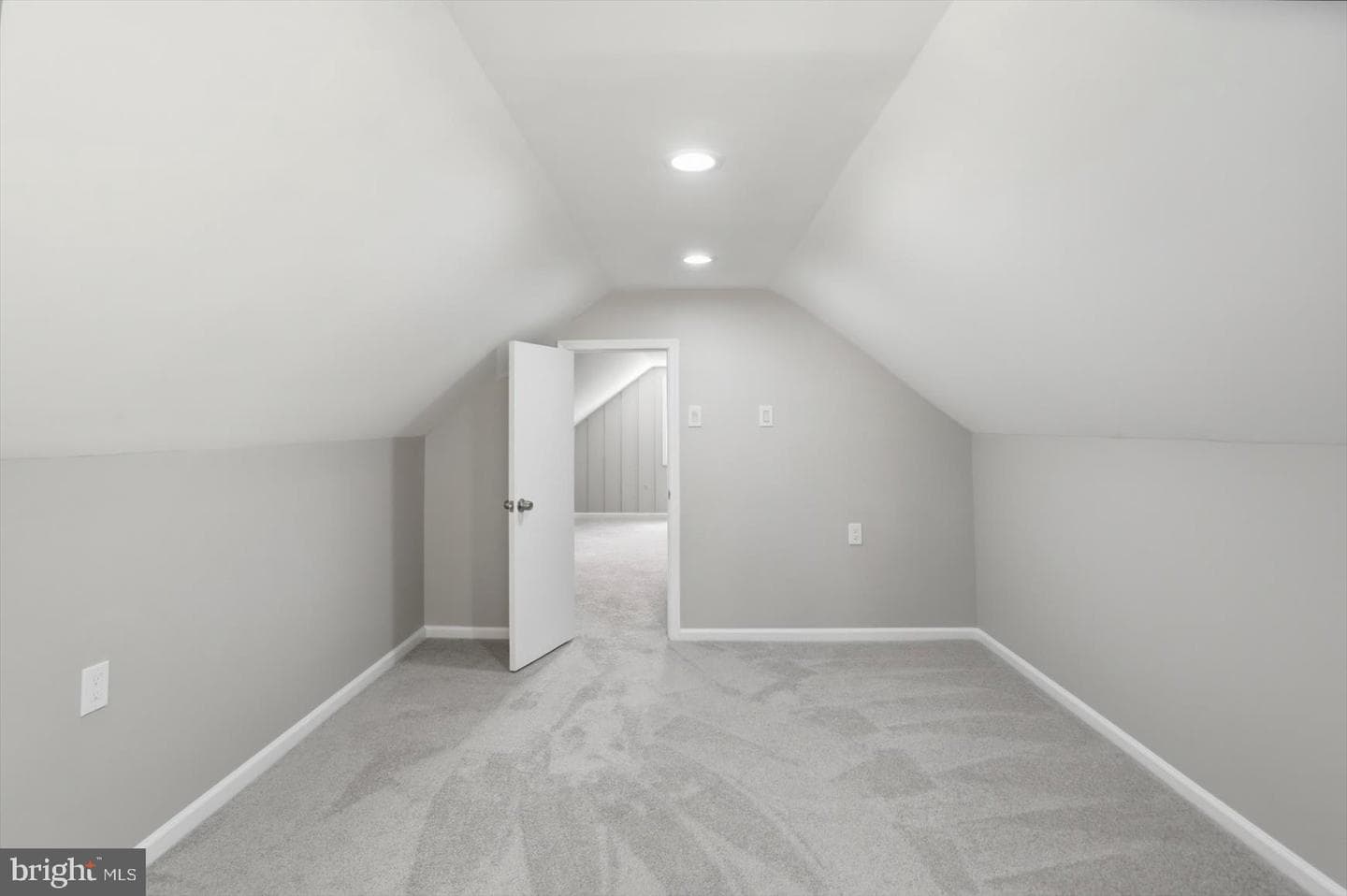 74 Northwood Drive photo 23