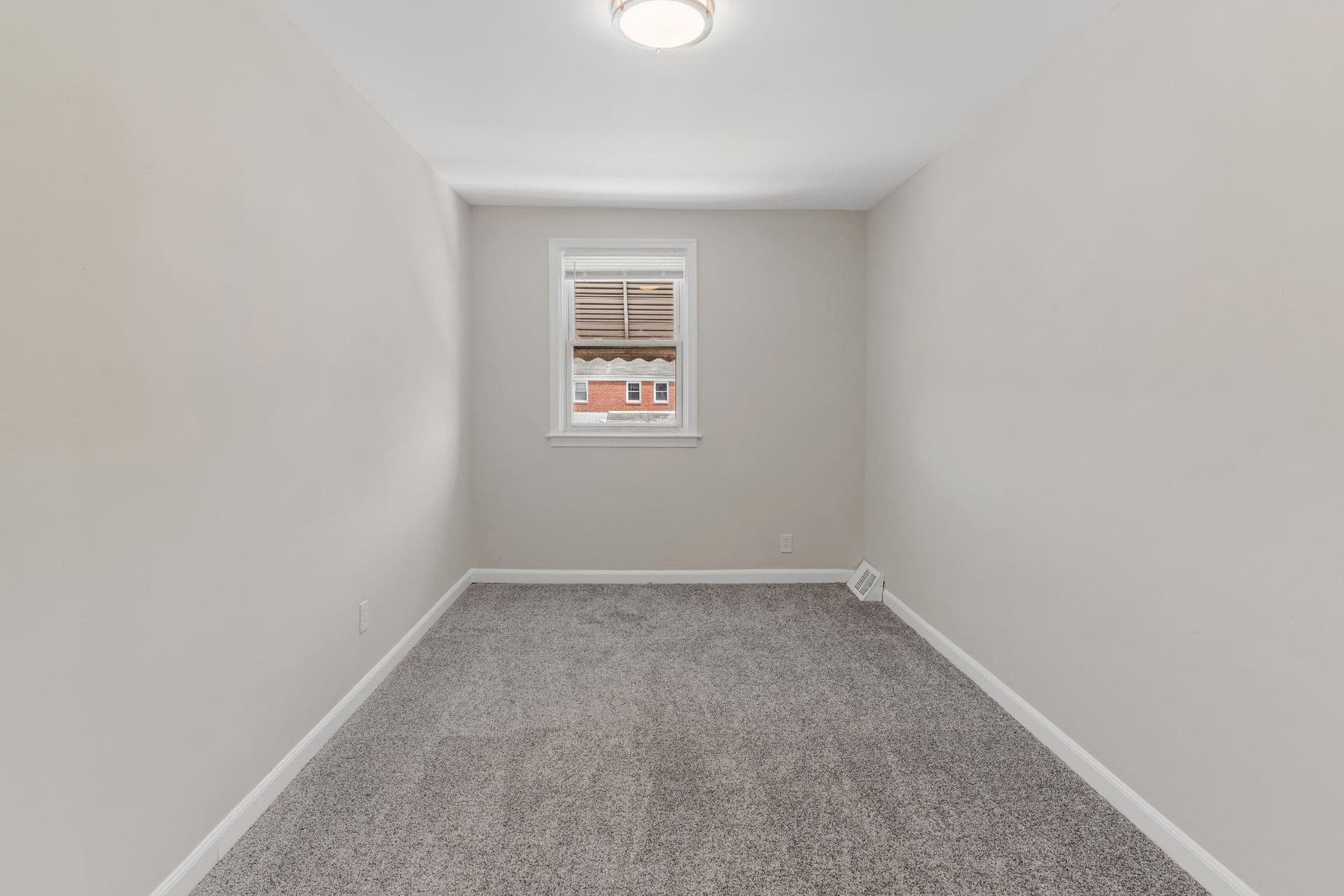 2147 Coralthorn Road photo 13