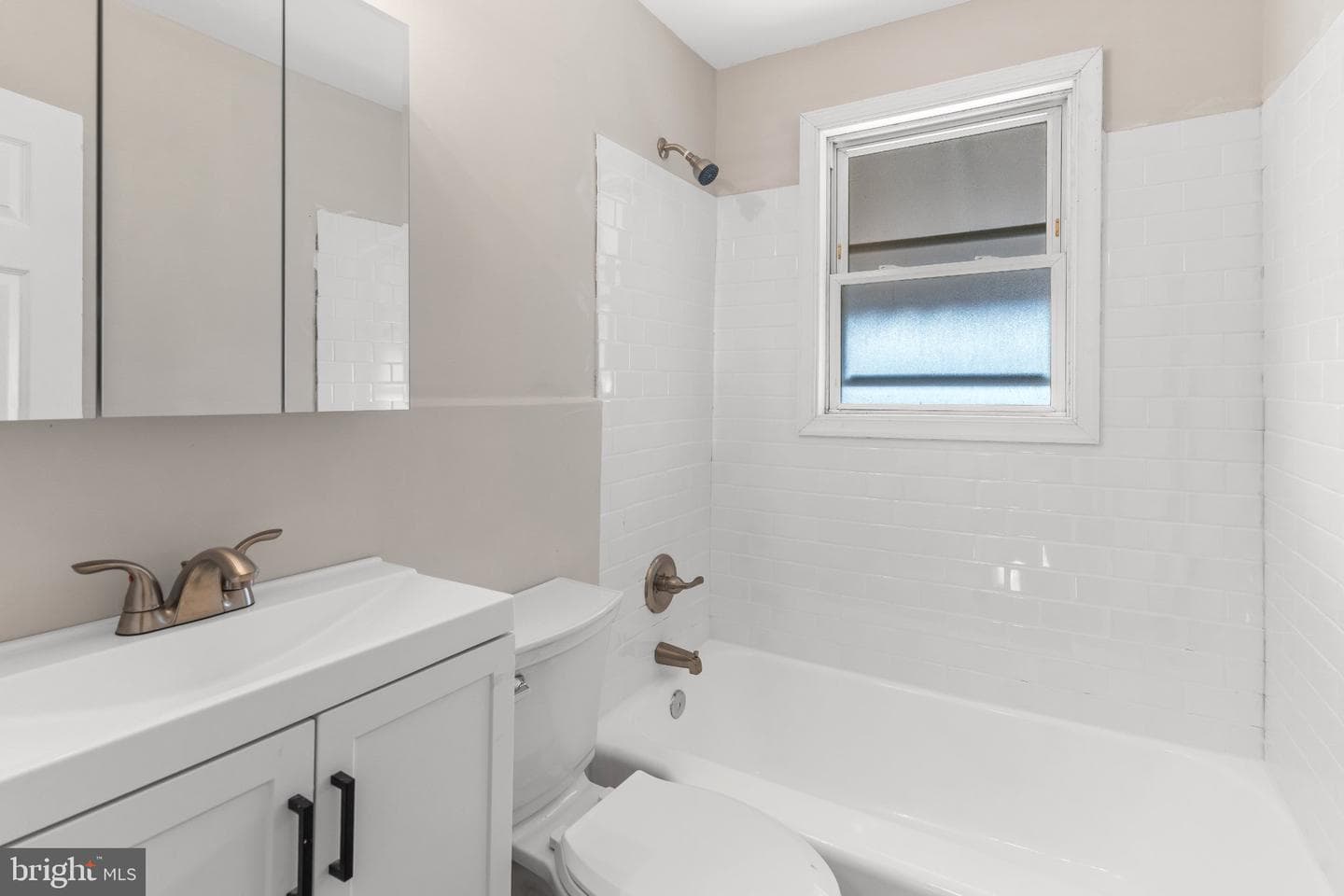2147 Coralthorn Road photo 9