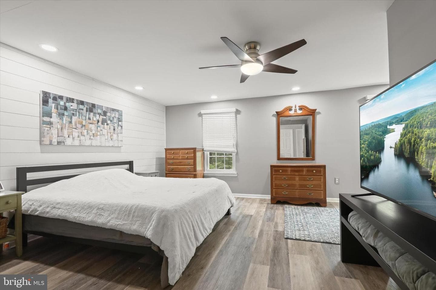 8614 Tower Bridge Way photo 16