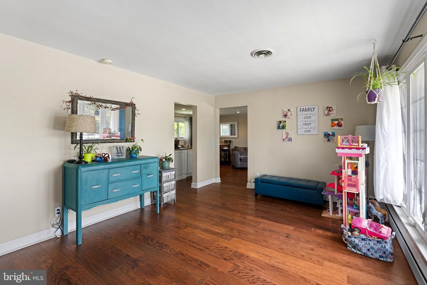504 Spring Avenue photo 4