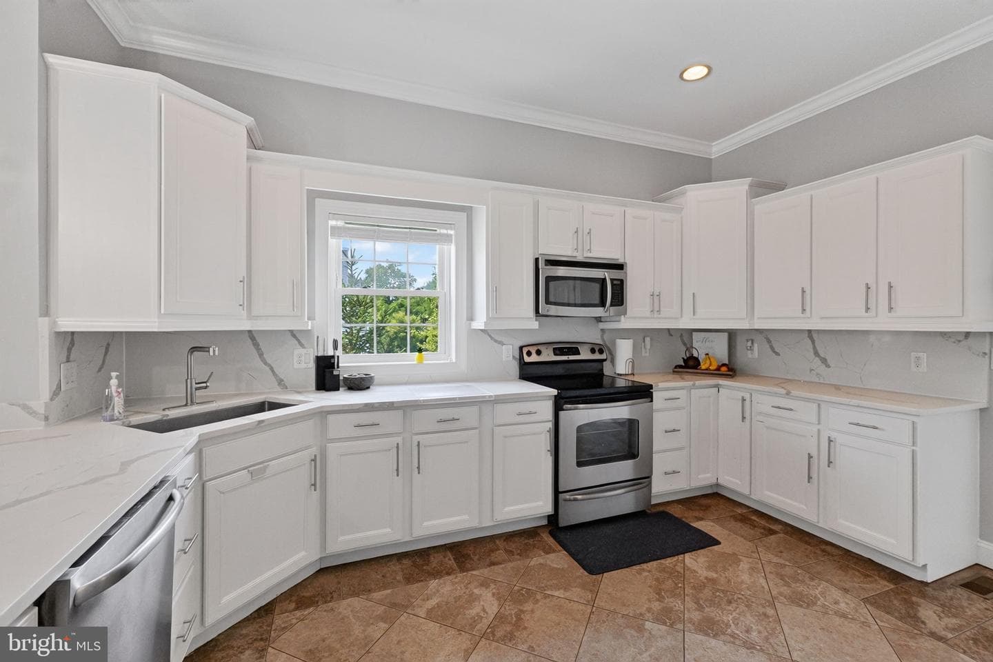 4522 Necker Avenue photo 7