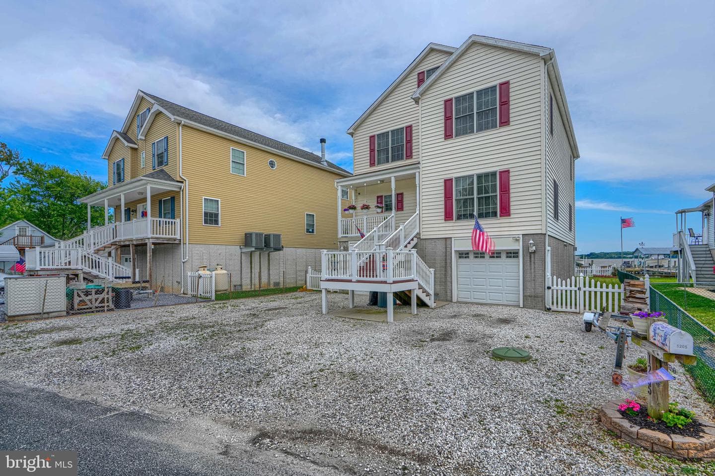 1205 Bayside Road photo 5