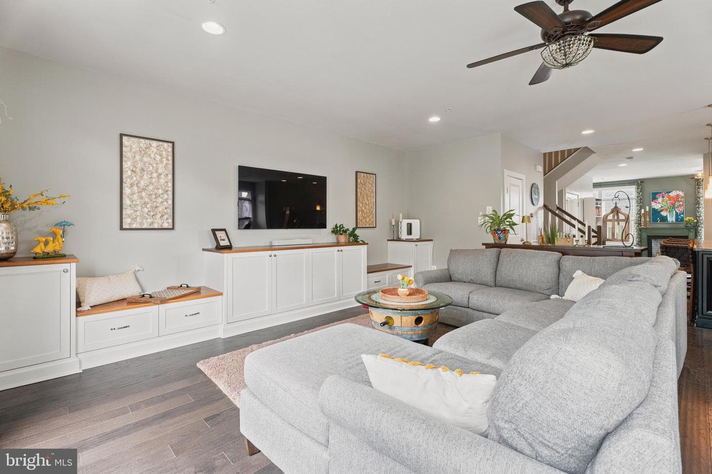 6313 Falconwood Street photo 8