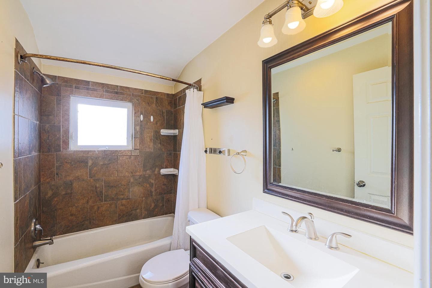 8529 Harris Ave photo 23