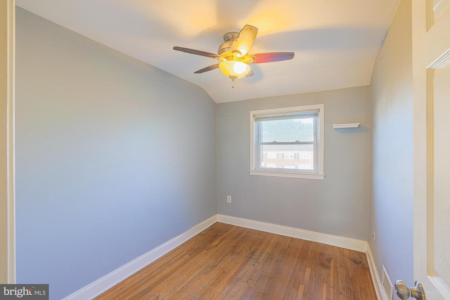 8529 Harris Ave photo 27