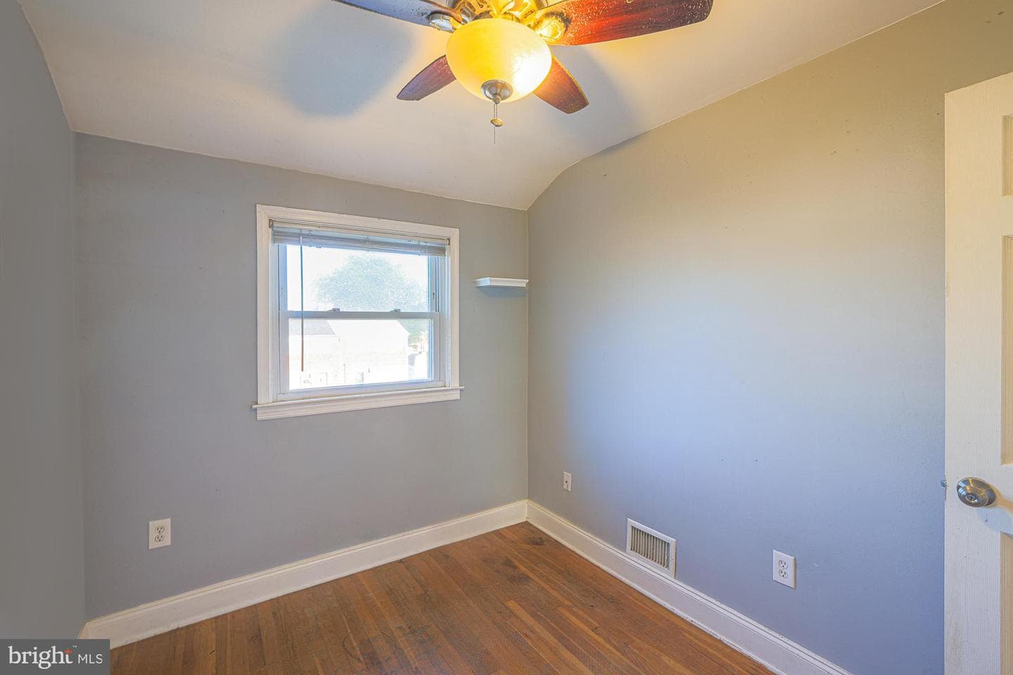 8529 Harris Ave photo 28