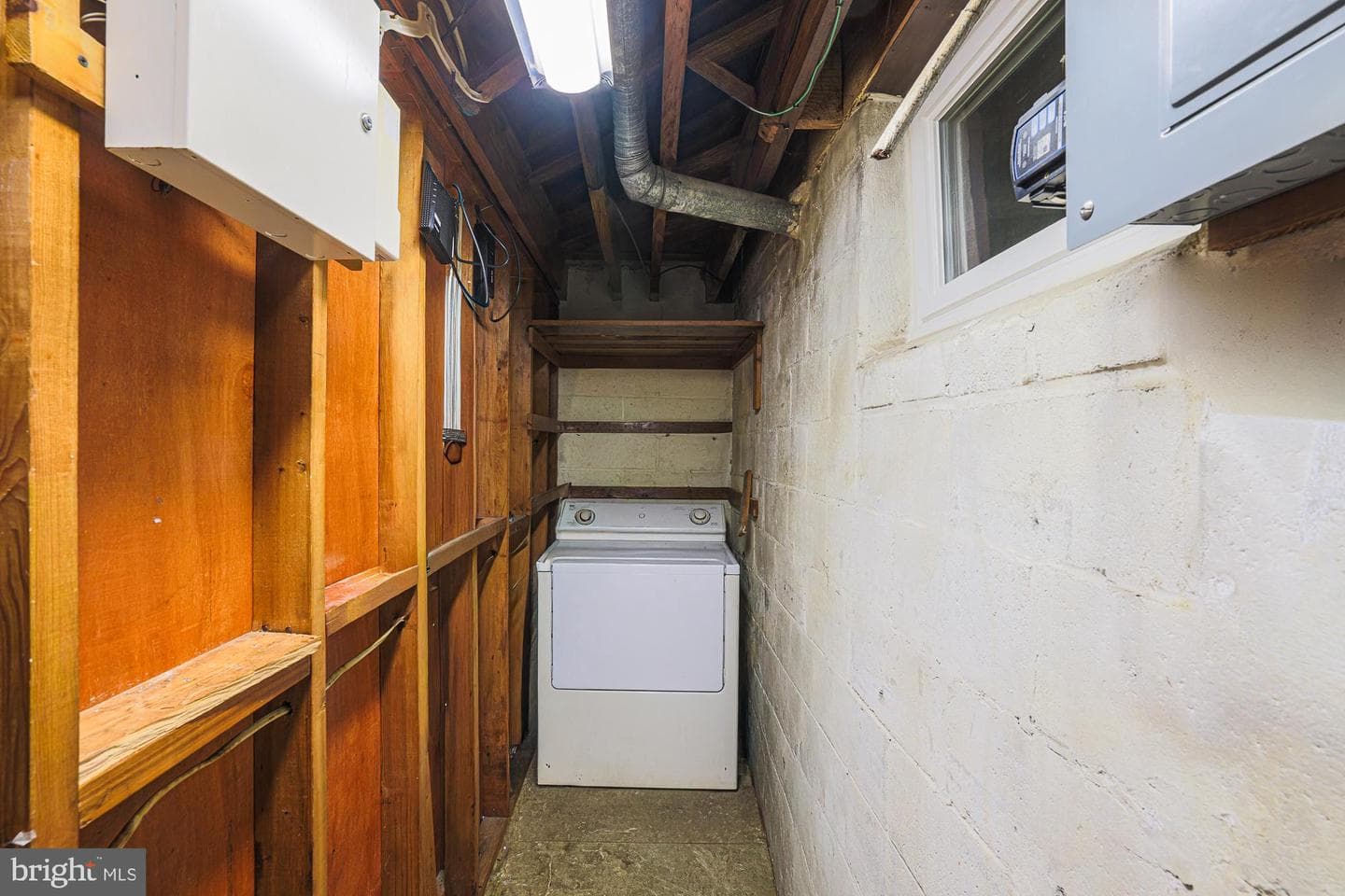 8529 Harris Ave photo 35