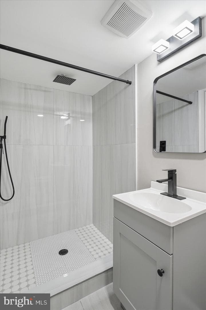 825 Martin Road photo 33
