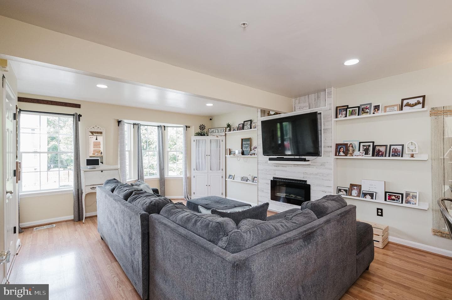 12 White Laurel Court photo 17