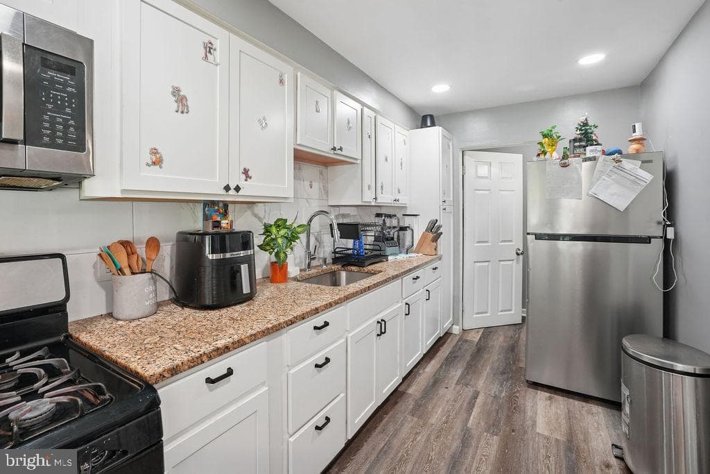 1918 Church Rd photo 7