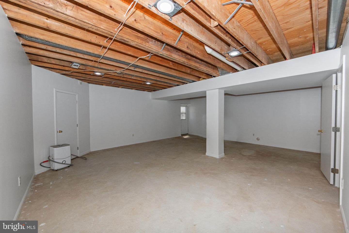 104 3rd Avenue photo 14