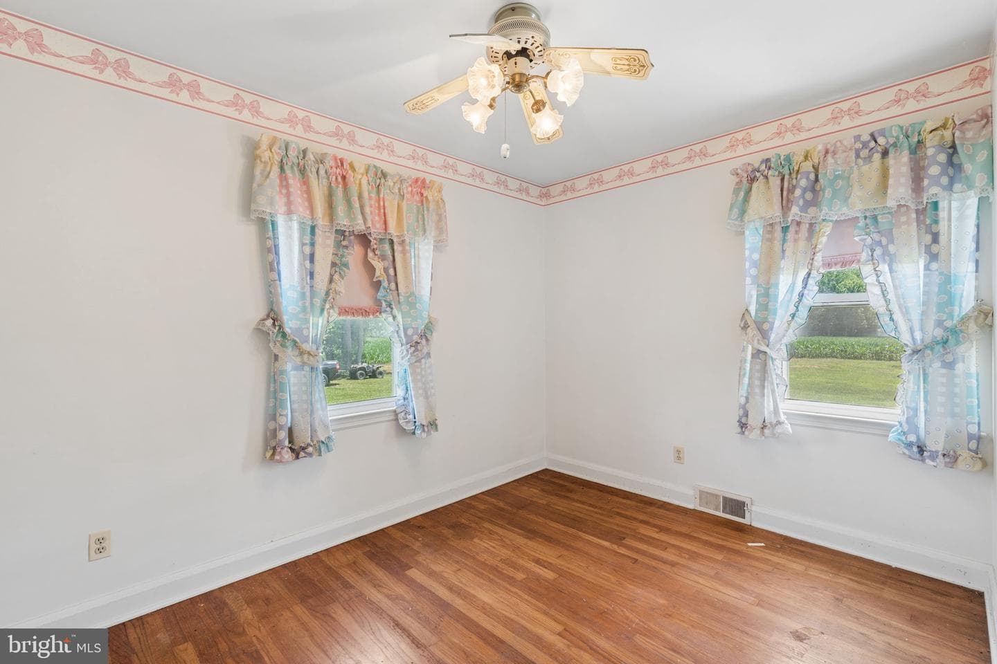 7219 New Cut Road photo 46