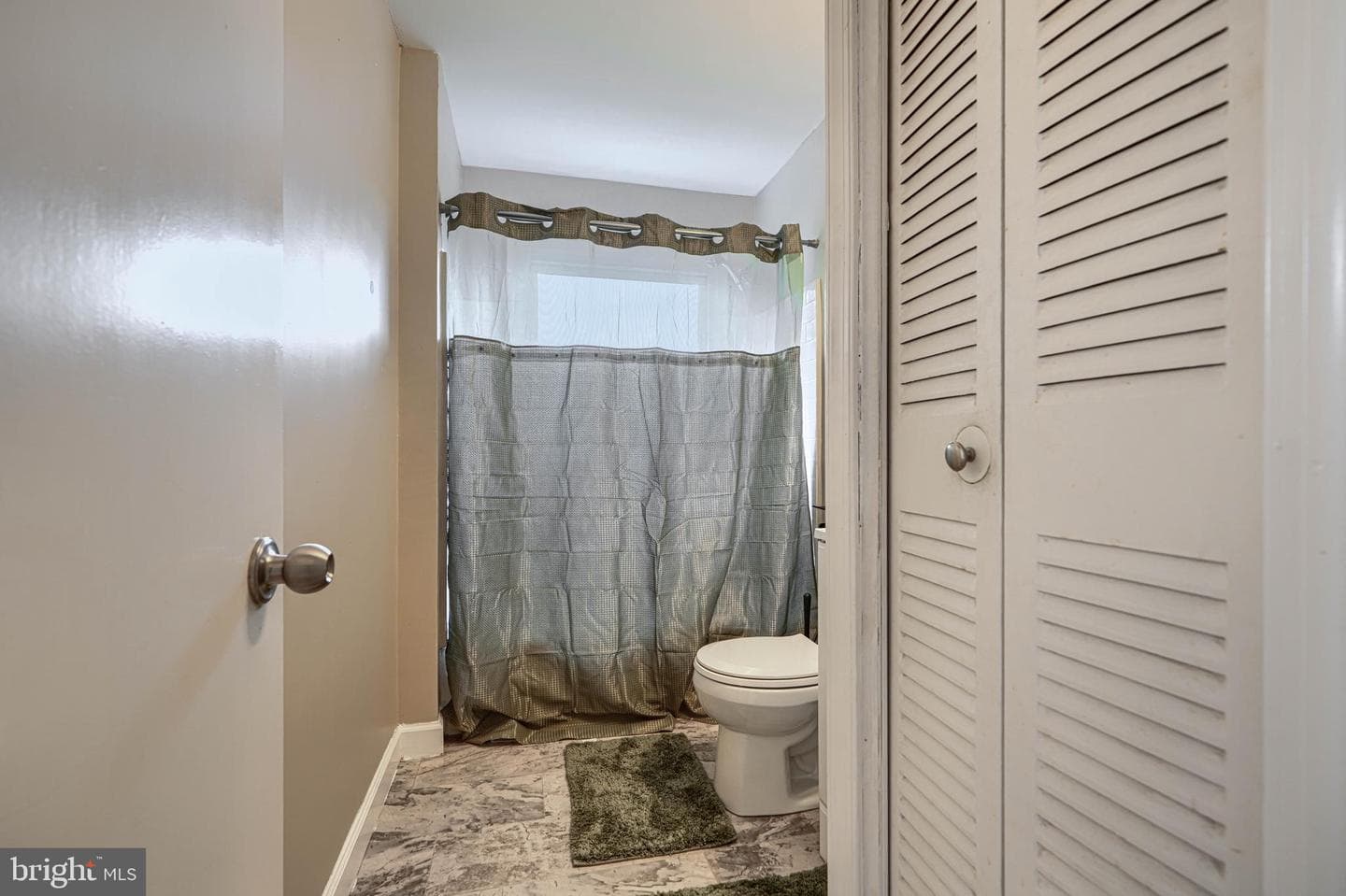 9405 Thornewood Court photo 32