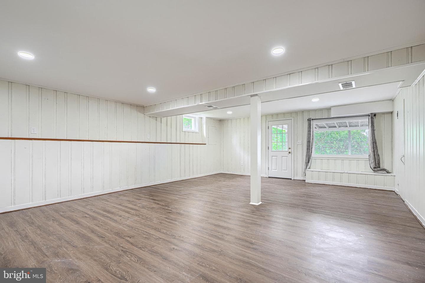 9405 Thornewood Court photo 33