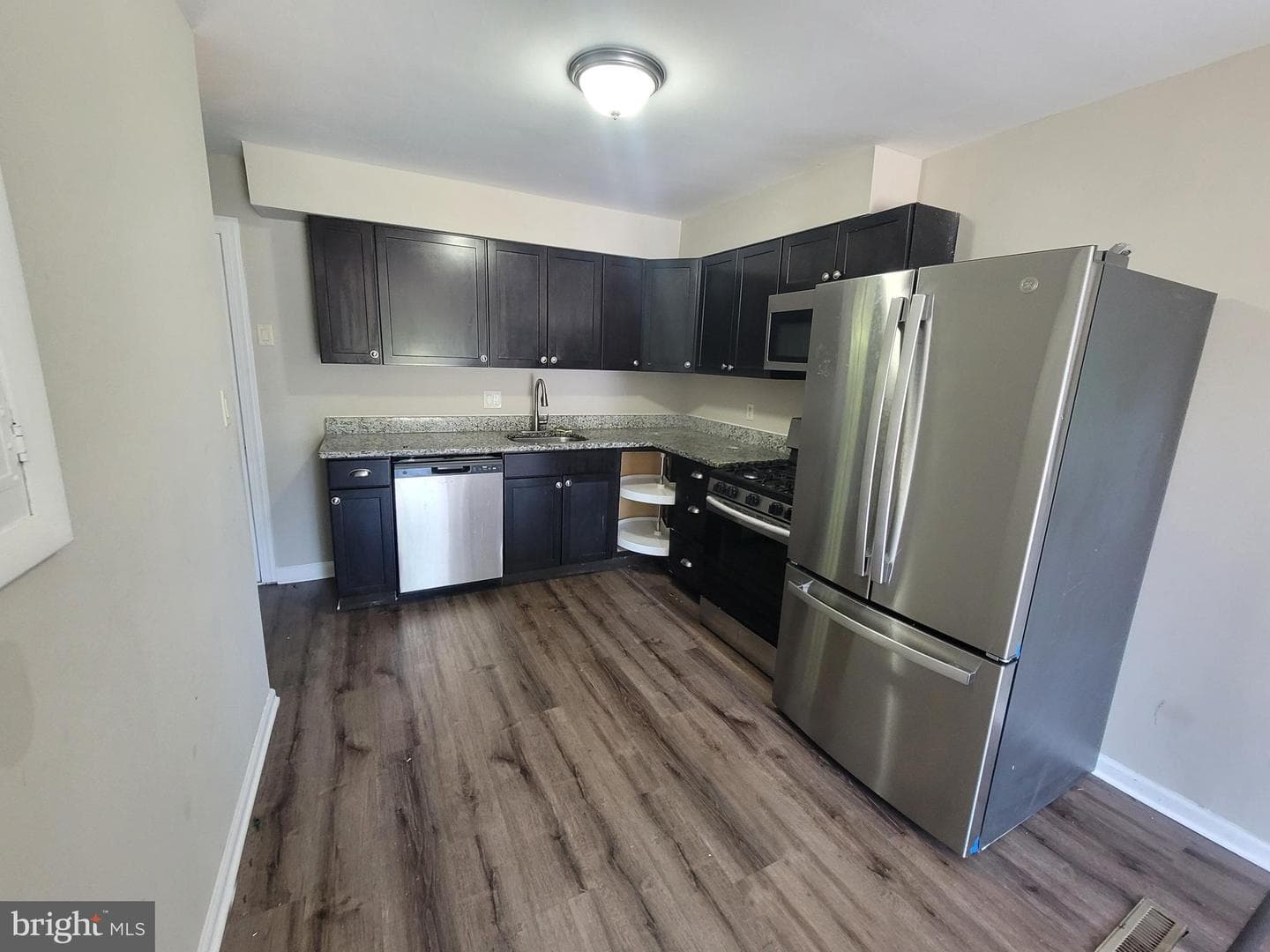 2012 Royal Garden Drive photo 8