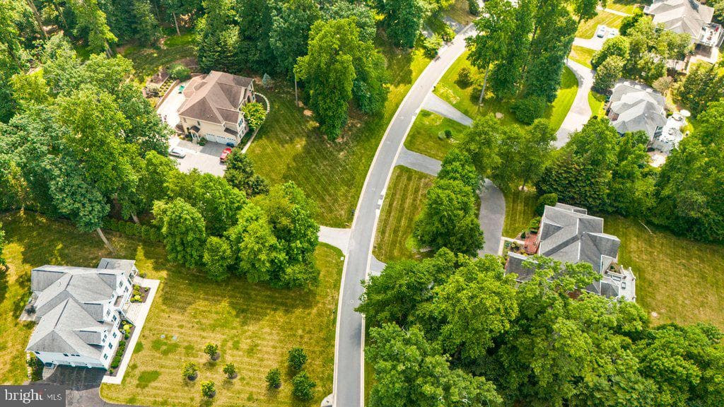 2605 Chestnut Woods Court photo 16
