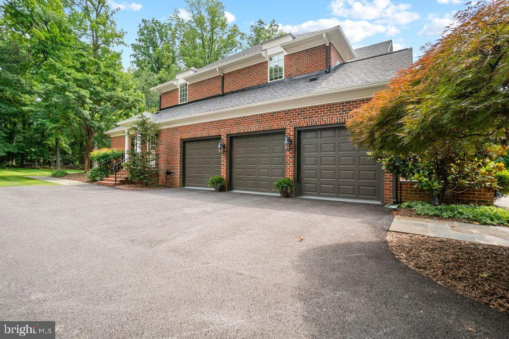 2605 Chestnut Woods Court photo 23