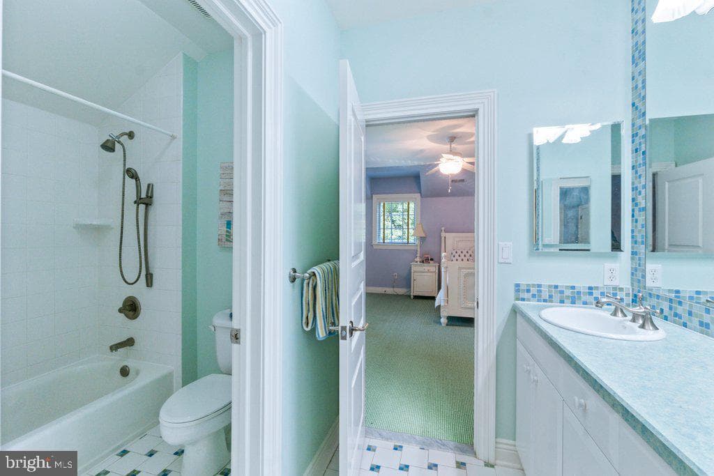2605 Chestnut Woods Court photo 77